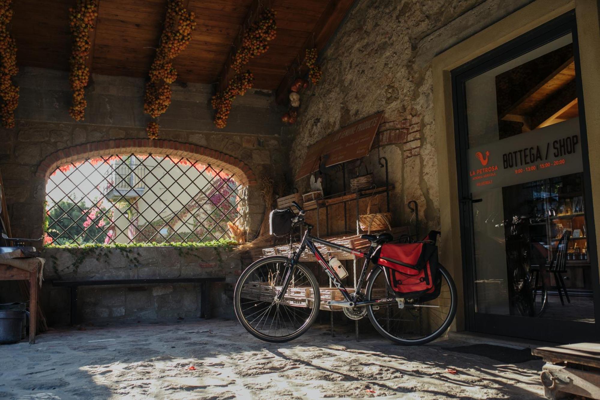 Agriturismo La Petrosa Ceraso Eksteriør billede