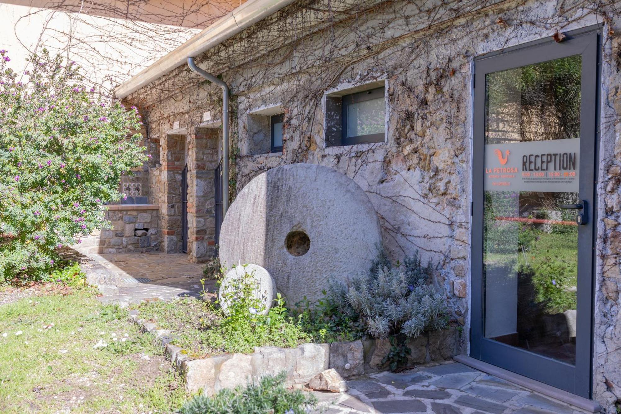 Agriturismo La Petrosa Ceraso Eksteriør billede
